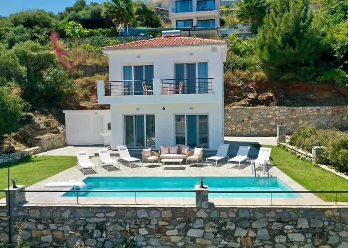 Beis Seaview Villa *