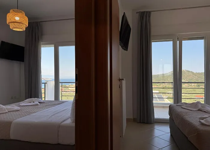 Beis Seaview Villa *